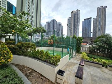 Dekat Central Park & Taman Anggrek, Disewa 2BR Madison Park Furnished Lengkap Nyaman Area Podomoro City Jakarta Barat
