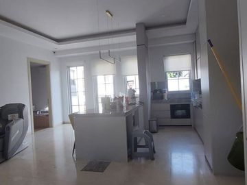 RUMAH MEWAH KONSEP MODERN DENGAN PRIVATE POOL DALAM CLUSTER EKSKLUSIF BINTARO SEKTOR 7