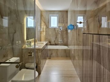 RUMAH MEWAH KONSEP MODERN DENGAN PRIVATE POOL DALAM CLUSTER EKSKLUSIF BINTARO SEKTOR 7