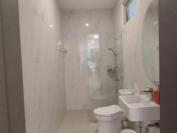 RUMAH MEWAH KONSEP MODERN DENGAN PRIVATE POOL DALAM CLUSTER EKSKLUSIF BINTARO SEKTOR 7