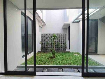 RUMAH WOODLAND CITRALAND G-WALK UNIV CIPUTRA PAKUWON INDAH. GRAHA FAMILY DARMO SURABAYA
