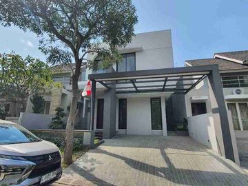 RUMAH WOODLAND CITRALAND G-WALK UNIV CIPUTRA PAKUWON INDAH. GRAHA FAMILY DARMO SURABAYA