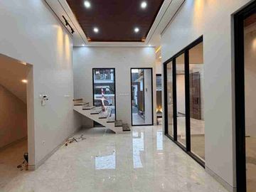 RUMAH MEWAH 2 LANTAI TROPIS KONTEMPORER MODERN DI PURWOMARTANI SLEMAN DEKAT KAMPUS UKRIM