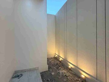 RUMAH MEWAH 2 LANTAI TROPIS KONTEMPORER MODERN DI PURWOMARTANI SLEMAN DEKAT KAMPUS UKRIM