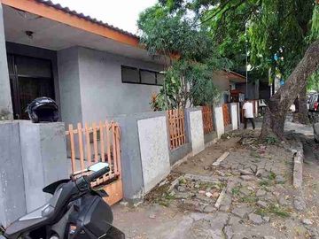 Tanah dan Bangunan lama Akses Strategis Jalan Utama Kota Solo