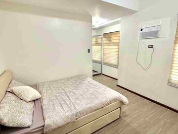 For Rent: Fully furnished modern 1 bedroom at Galleria Residences Cebu City.  Direct access to Robinson s Galleria