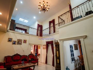 Rumah Mewah 2 Lantai di Penuin Nagoya Dekat BCS