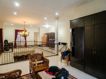 Rumah Mewah 2 Lantai di Penuin Nagoya Dekat BCS