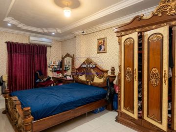 Rumah Mewah 2 Lantai di Penuin Nagoya Dekat BCS