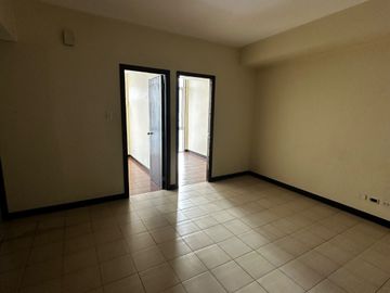 Rent to Own 2 Bedroom San Lorenzo Place Near BGC, Makati, NAIA airport