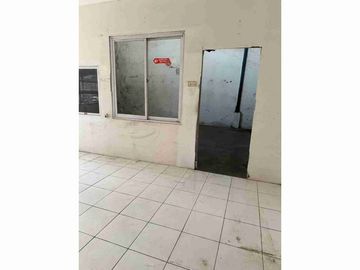 DISEWAKAN: Gudang Strategis di Kamal Business Center – Akses Container