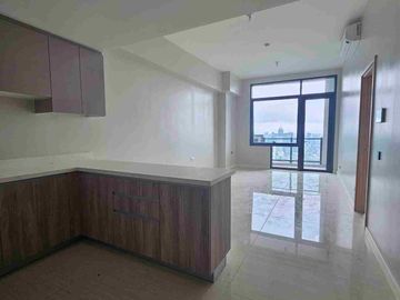 Empress at Capitol Commons - Early move in Promo 10% to move in use the unit already