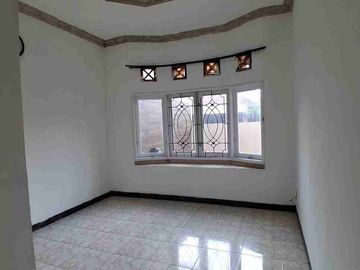 Rumah Hook 2 Lantai Strategis Buaran, Jaktim