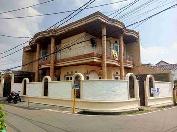 Rumah Hook 2 Lantai Strategis Buaran, Jaktim