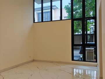 Rumah Lebar 9M Brand New, Bagus Desain Modern Cluster Asya di Jakarta Garden City, Cakung Jakarta Timur