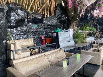 Local en Arriendo en el Lleras, Poblado Medellín Antioquia
