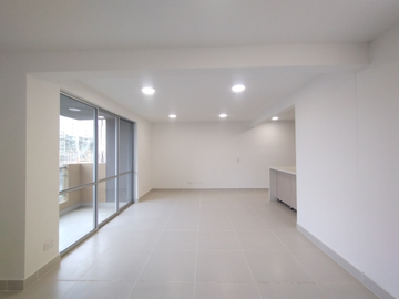 Apartamento en Arriendo en Rio Alto