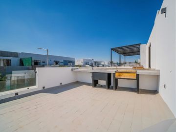 Casa 5 recamaras en savia central