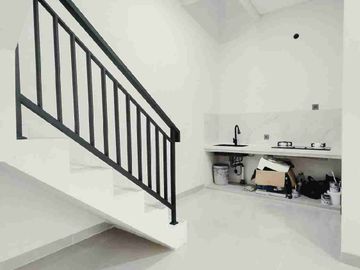 Dijual Rumah Baru Komplek Garuda Cipondoh kota Tangerang