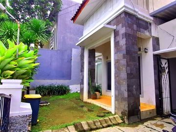 Dijual Rumah Semi Furnished Purimas Gunung Anyar MERR REV.A623