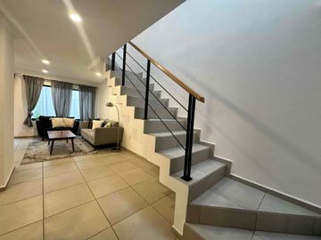 CASA AMUEBLADA EN RENTA EN TOLUCA CERCA DEL AEROPUERTO Y PARQUE INDUSTRIAL 2000