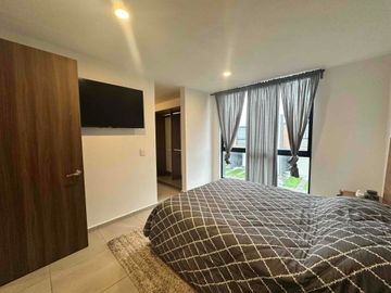 CASA AMUEBLADA EN RENTA EN TOLUCA CERCA DEL AEROPUERTO Y PARQUE INDUSTRIAL 2000