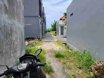 Tanah Luas 1300m2 Dekat Pantai Seseh Canggu
