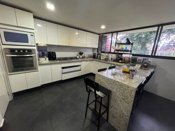 SE VENDE CASA