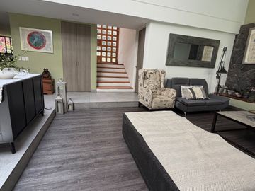 SE VENDE CASA