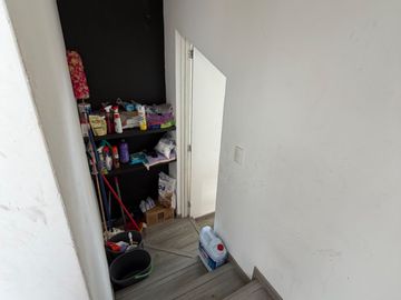 SE VENDE CASA