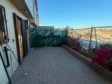 SE RENTA BONITA CASA EN PRIVADA DE 2 NIVELES