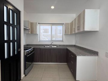 Casa en Renta de Tres recámaras en Residencial Madr