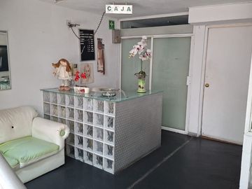 Inmueble comercial con excelente ubicación en Viveros Del Valle.