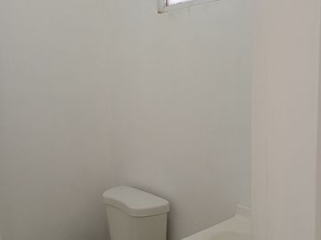 Local Comercial en Renta Maneadero Planta Baja - Plaza Alemur