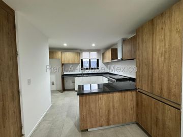 Departamento Dúplex en Renta en El Refugio | 2 Recámaras | Terraza Privada | Alberca Climatizada / DG