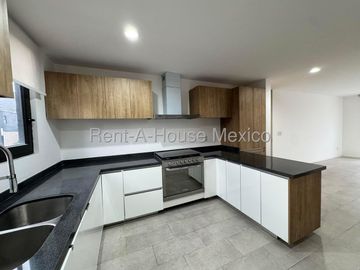 Departamento Dúplex en Renta en El Refugio | 2 Recámaras | Terraza Privada | Alberca Climatizada / DG