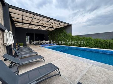 Departamento Dúplex en Renta en El Refugio | 2 Recámaras | Terraza Privada | Alberca Climatizada / DG