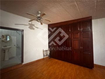CASA SOLA EN VENTA CON JARDIN EN SAN GASPAR JIUTEPEC