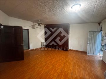 CASA SOLA EN VENTA CON JARDIN EN SAN GASPAR JIUTEPEC