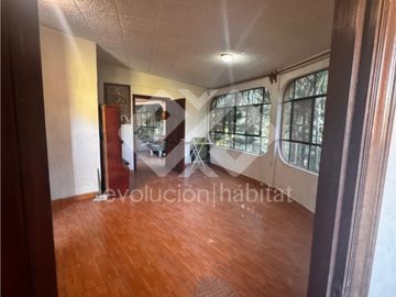 CASA SOLA EN VENTA CON JARDIN EN SAN GASPAR JIUTEPEC