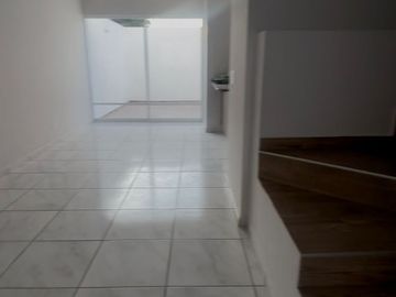 CASA EN VENTA JARDINES DE LA PAZ