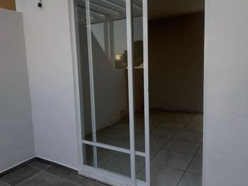 CASA EN VENTA JARDINES DE LA PAZ