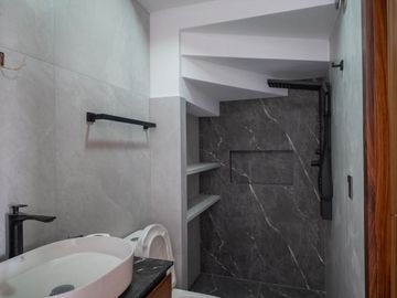 Casa de 5 recamaras Solares – Altanza Zona Real