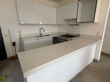 Casita 2 rec 2 baños renta