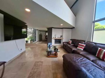 INCREÍBLE CASA EN VENTA EN ESTRELLAS DEL SUR, EN ESQUINA, 4 RECÁMARAS TODAS CON BAÑO COMPLETO, GARAJE 3 COCHES, PUEBLA