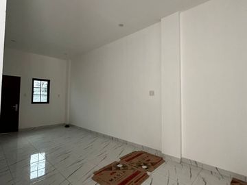 KOMPLEK ROW JALAN 12 METER 6X18M2 3KTIDUR SETIABUDI | BURUAN STOK SEDIKIT