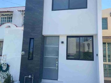 ¡Casa totalmente amueblada de 3 habitaciones!