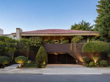 CASA EN BOSQUES DE LAS LOMAS , CDMX!!!!