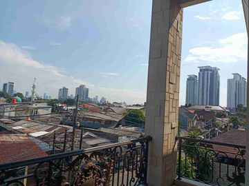 hunian hangat untuk keluarga 
Cipete Kebayoran