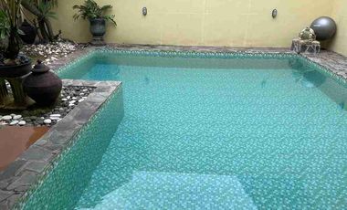 Hot listing...Jual cepat rumah di boulevard  kota wisata
